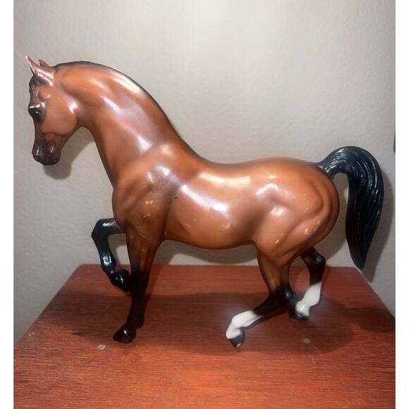 Vintage Breyer Traditional Brown Family Arabian Stallion Horse #13 - Picture 3 of 10
